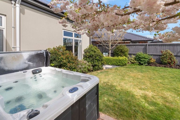 Photo of property in 17b Kingsdowne Drive, West Melton, 7618