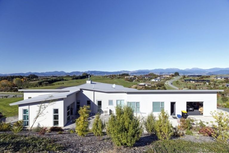 Photo of property in 135 Ridgeview Road, Redwood Valley, Richmond, 7081