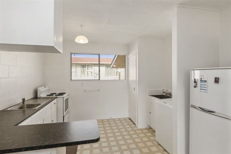 Photo of property in 6/16 Tama Street, Alicetown, Lower Hutt, 5010