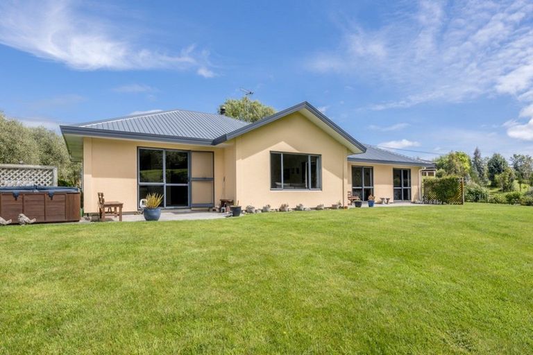 Photo of property in 124a Kawiu Road, Levin, 5510