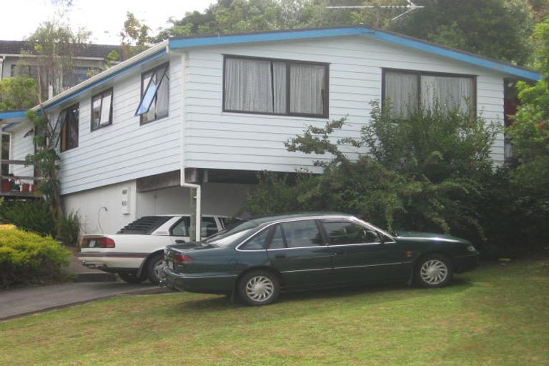 Photo of property in 6 Remus Place, Totara Vale, Auckland, 0629