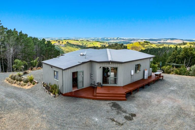 Photo of property in 663 Bickerstaffe Road, Maungaturoto, 0587