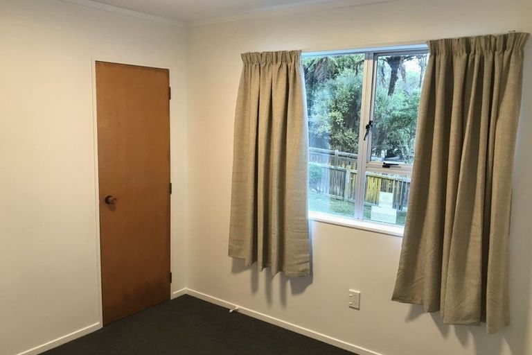 Photo of property in 18b Percy Dyett Drive, Karori, Wellington, 6012