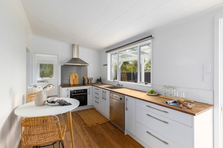 Photo of property in 2/117 Foremans Road, Islington, Christchurch, 8042