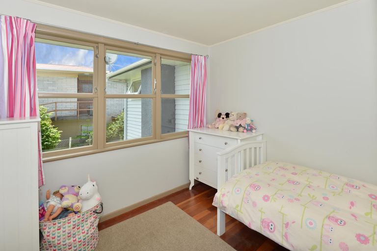 Photo of property in 37 Takahe Street, Tikipunga, Whangarei, 0112