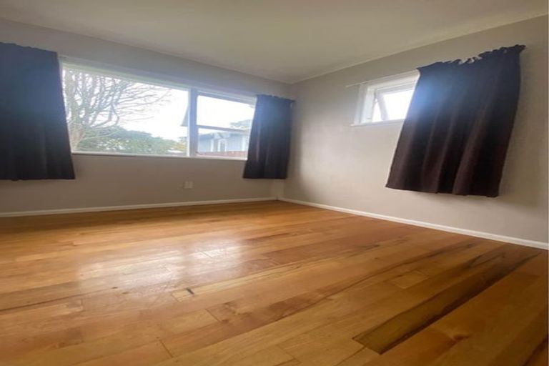 Photo of property in 67 Salisbury Road, Birkdale, Auckland, 0626