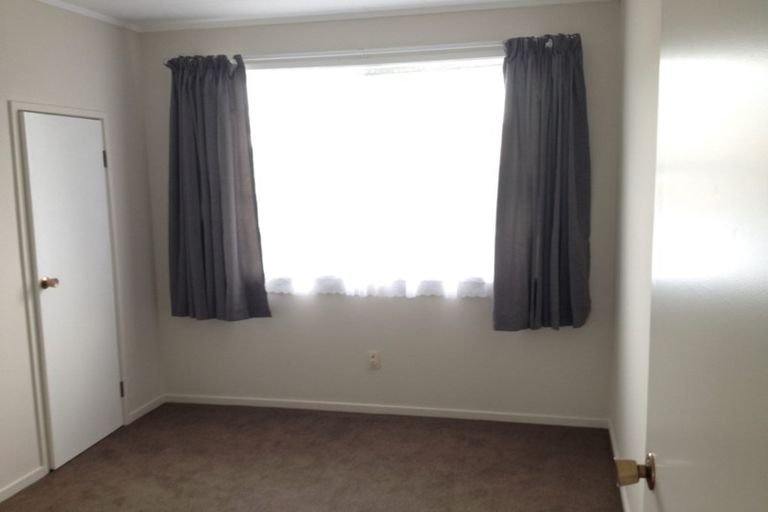 Photo of property in 22 Carbery Place, Manurewa, Auckland, 2102