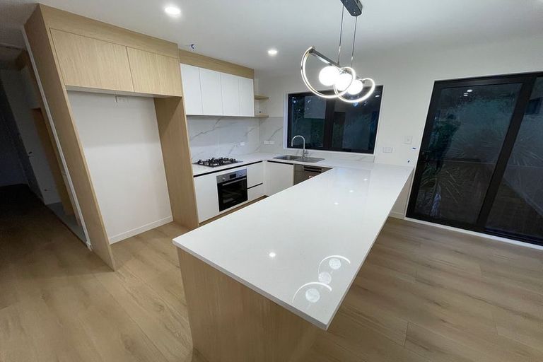 Photo of property in 9 Palmer Avenue, Glen Eden, Auckland, 0602