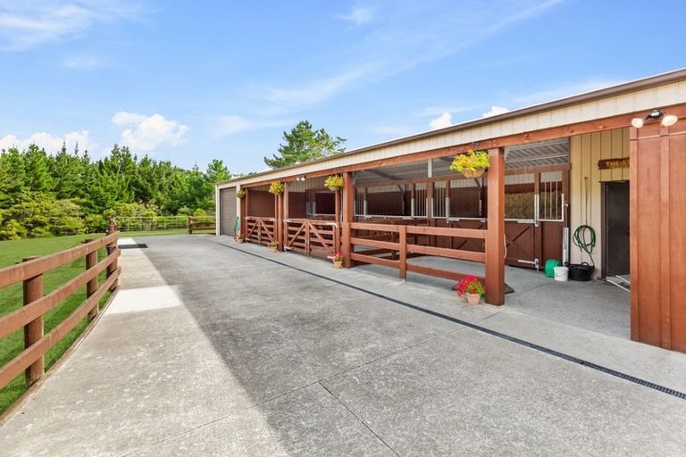 Photo of property in 20 Matatea Road, Waimauku, 0881