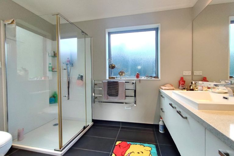 Photo of property in 25 Ridgedale Road, Silverdale, 0932