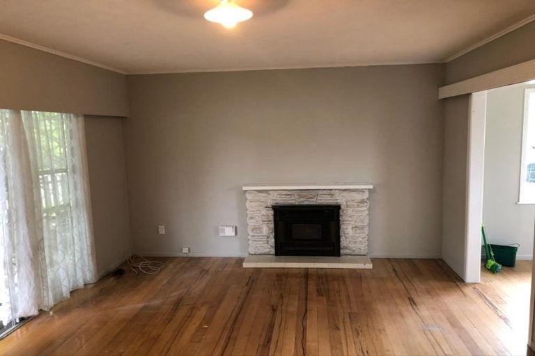 Photo of property in 25 Brentford Place, Manurewa, Auckland, 2102