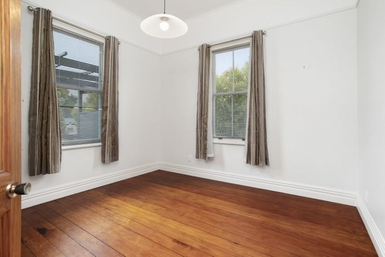 Photo of property in 60 Prospect Terrace, Pukekohe, 2120