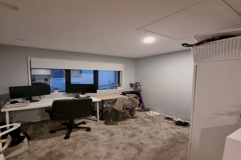 Photo of property in 37 Santa Monica Place, Goodwood Heights, Auckland, 2105