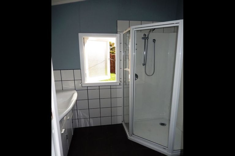 Photo of property in 15 Anderson Street, Kakanui, Oamaru, 9495