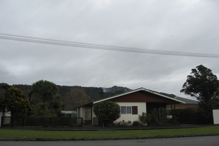 Photo of property in 3 Mcgowan Street, Runanga, 7803