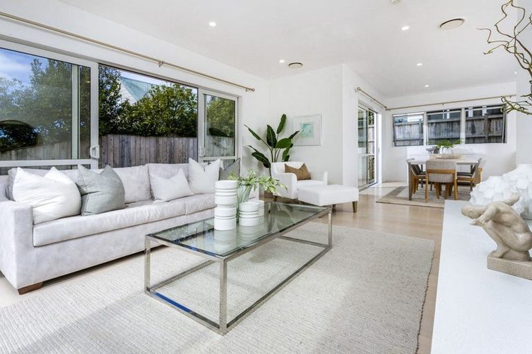 Photo of property in 23a Manuwai Road, Torbay, Auckland, 0630