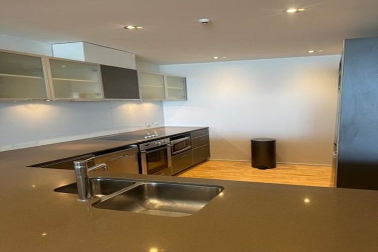 Photo of property in 307/7 Humber Street, Pandora, Napier, 4110