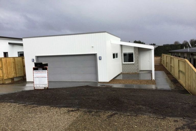 Photo of property in 50a Puhirake Crescent, Pyes Pa, Tauranga, 3112