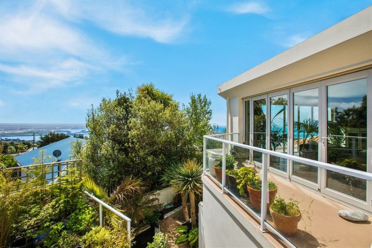 Photo of property in 7 Gardenhill Lane, Redcliffs, Christchurch, 8081