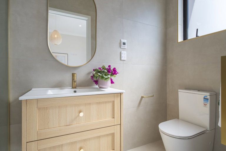 Photo of property in 25 Uatoto Road, Clarks Beach, 2122