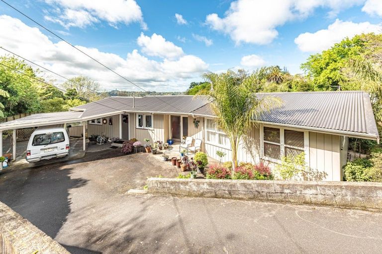 Photo of property in 2 Hillside Terrace, Saint Johns Hill, Whanganui, 4500