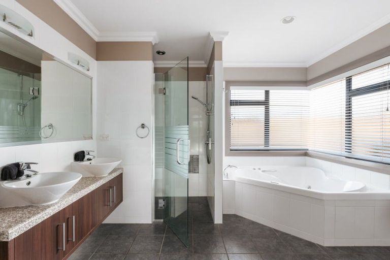 Photo of property in 582 Gloucester Road, Papamoa Beach, Papamoa, 3118