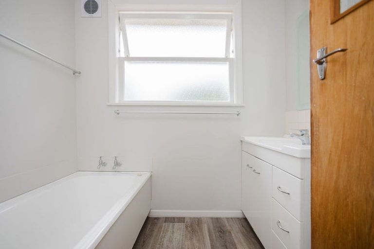 Photo of property in 9 Ries Street, Dannevirke, 4930