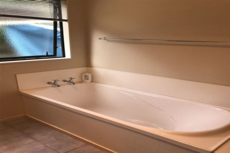 Photo of property in 248 Castlewold Drive, Bethlehem, Tauranga, 3110