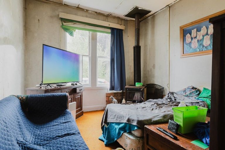 Photo of property in 36 Newman Road, Eketahuna, 4900