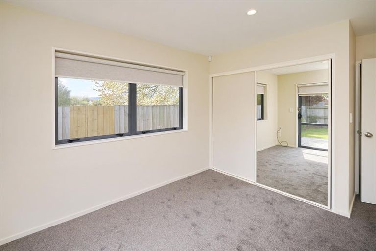 Photo of property in 9b Ferndown Lane, Bromley, Christchurch, 8062