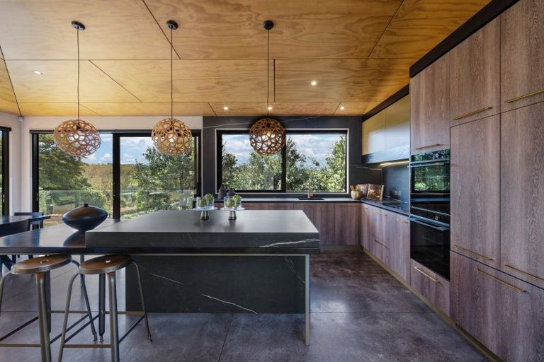 Photo of property in 27 Brownhill Road, Whitford, Manurewa, 2576