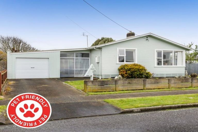 Photo of property in 4 Murray Avenue, Hawera, 4610