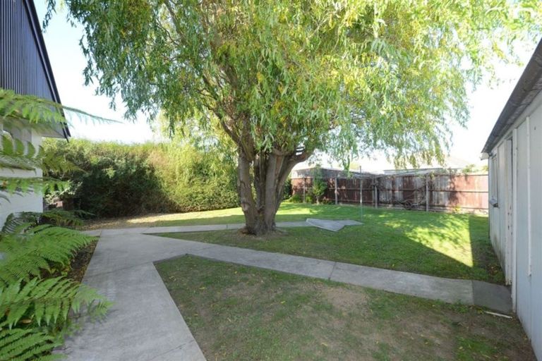 Photo of property in 27 Tuckers Road, Redwood, Christchurch, 8051