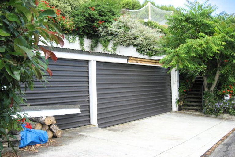Photo of property in 16 Gilmour Terrace, Lyttelton, 8082