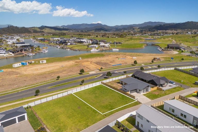 Photo of property in 8 Norma Way, Whitianga, 3510