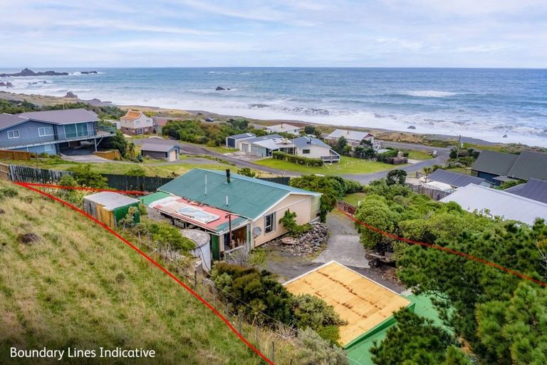 Photo of property in 5 Mangatoetoe Grove, Cape Palliser, Pirinoa, 5772