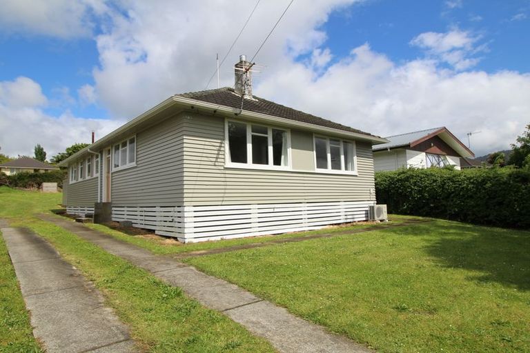 Photo of property in 30 Bellingham Crescent, Fordlands, Rotorua, 3015