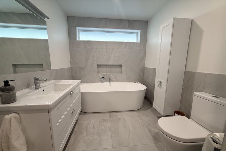 Photo of property in 10 Te Awanga Terrace, Te Awanga, 4102