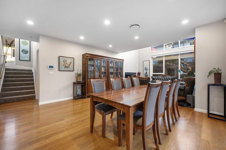 Photo of property in 6 Taraire Place, Orewa, 0931