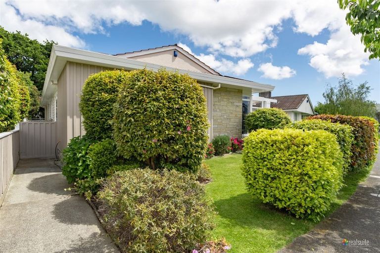 Photo of property in 43 Wai-iti Crescent, Woburn, Lower Hutt, 5010