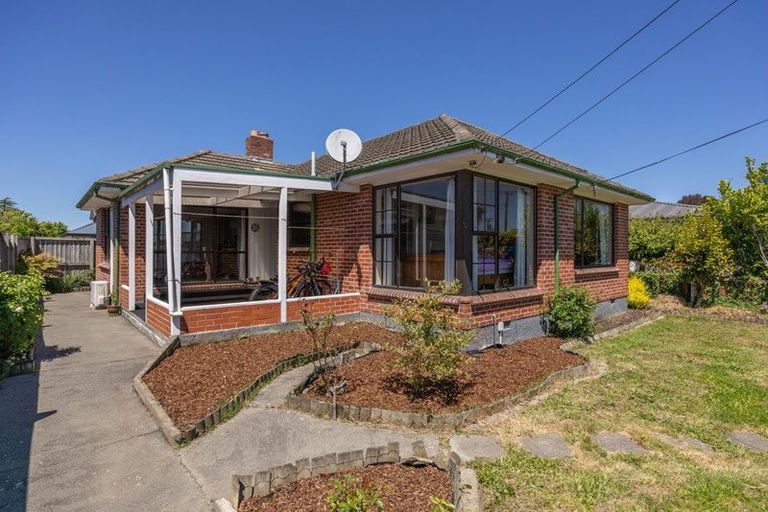 Photo of property in 1/39 Harris Crescent, Papanui, Christchurch, 8053