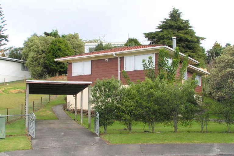 Photo of property in 25 Glenfinn Place, Massey, Auckland, 0614