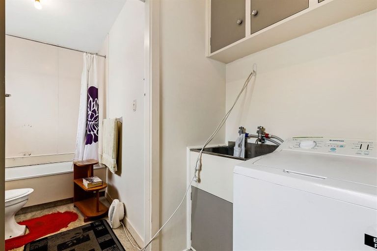 Photo of property in 2/17 Torrens Road, Hillmorton, Christchurch, 8024