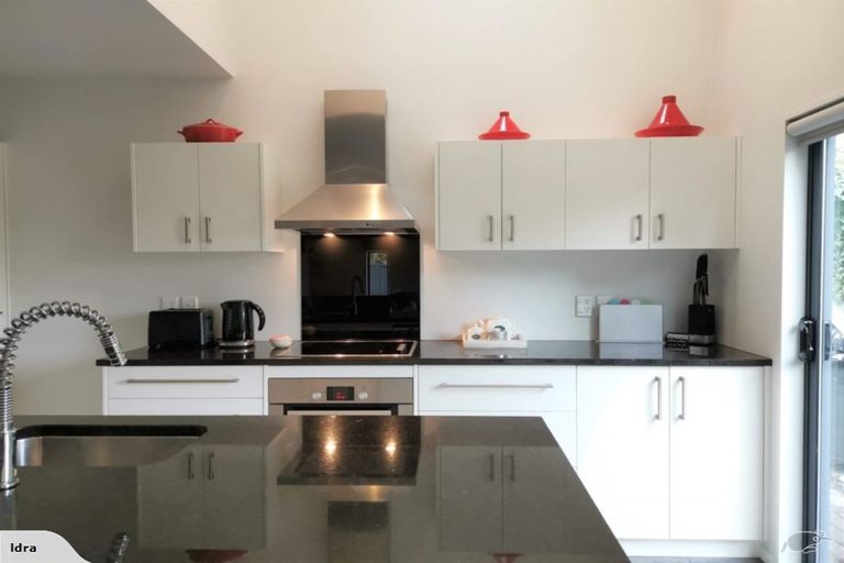 Photo of property in 21 Bartlett Street, Riccarton, Christchurch, 8011