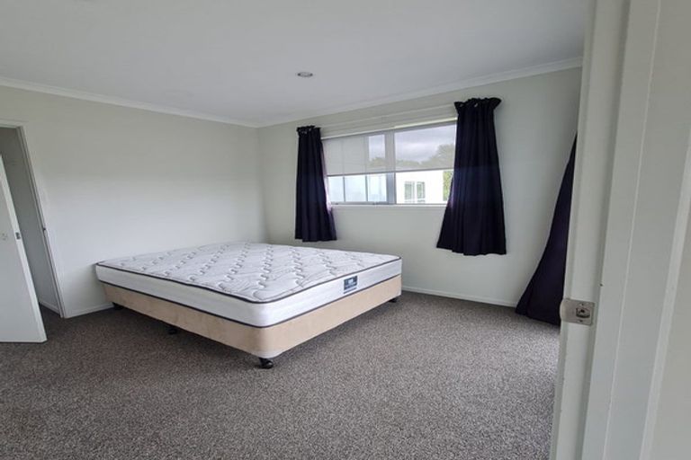 Photo of property in 8 Wells Place, Whitianga, 3510