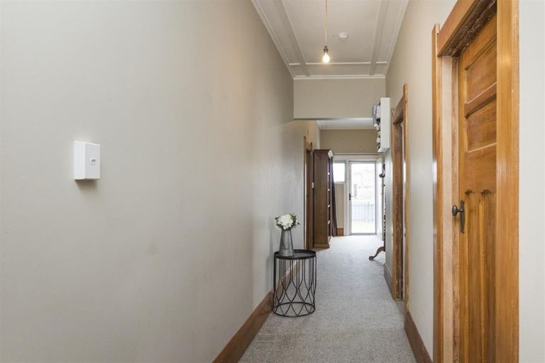 Photo of property in 28 Hair Street, Marton, 4710