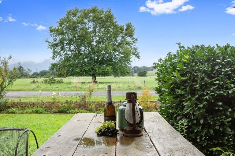 Photo of property in 36 Ngarua Road, Waitoa, 3310