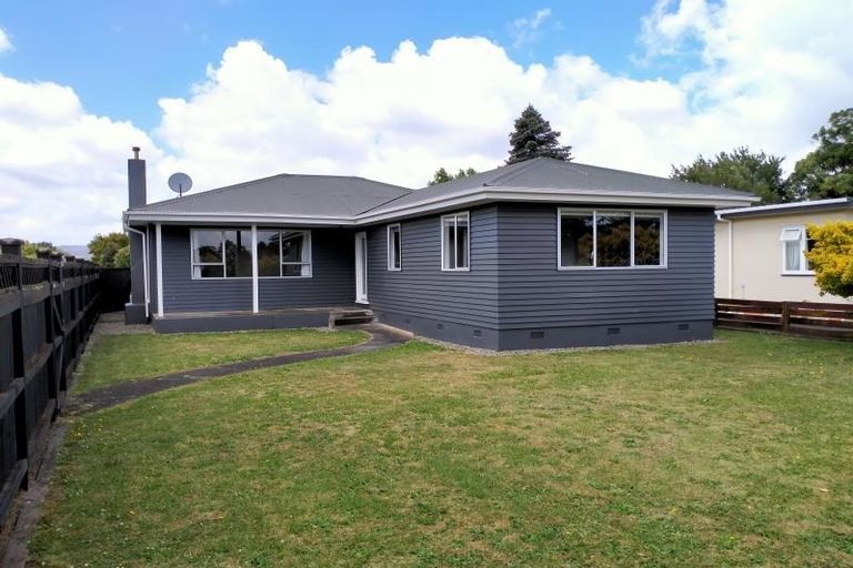 Photo of property in 42 Manson Street, Terrace End, Palmerston North, 4410