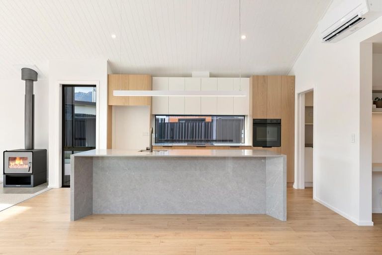 Photo of property in 70 Longview Drive, Lake Hawea, 9382