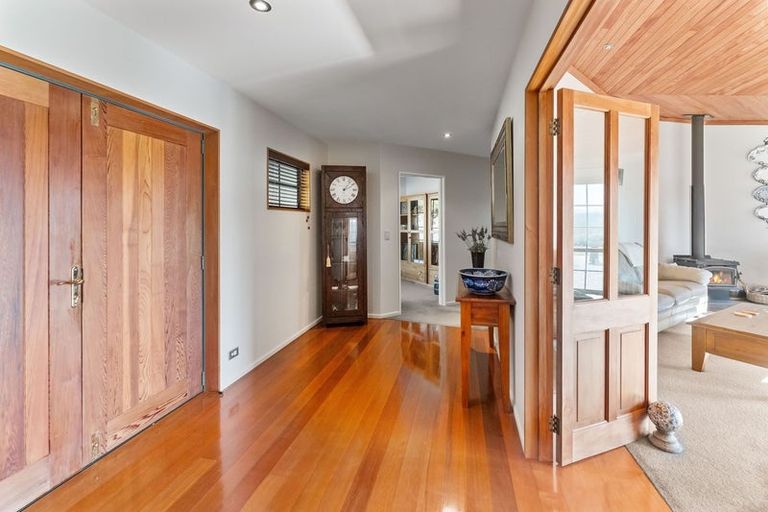 Photo of property in 165 Totara View Road, Wakefield, 7095